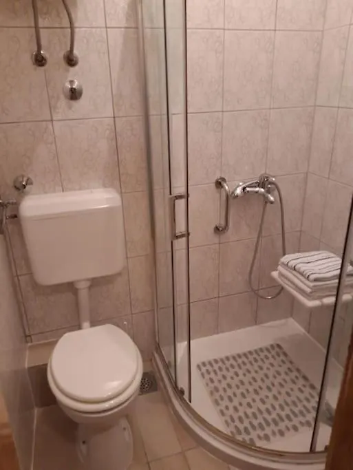 Studio Apartment Near Center زادار 0*,